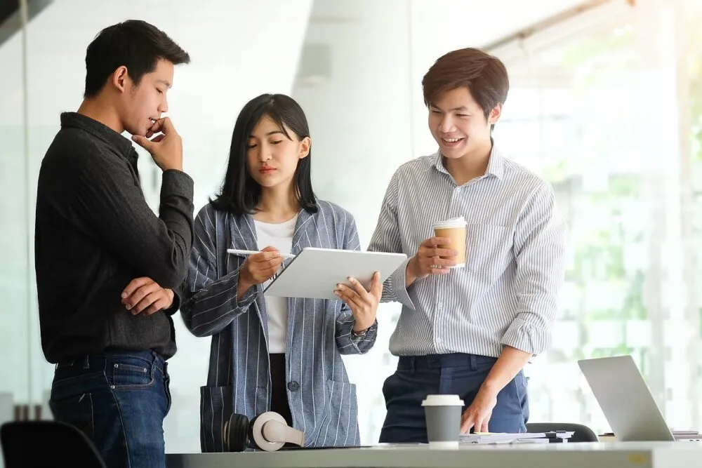 PME B2B sans commerciaux : structurer sa relation client et générer du business avec un CRM
